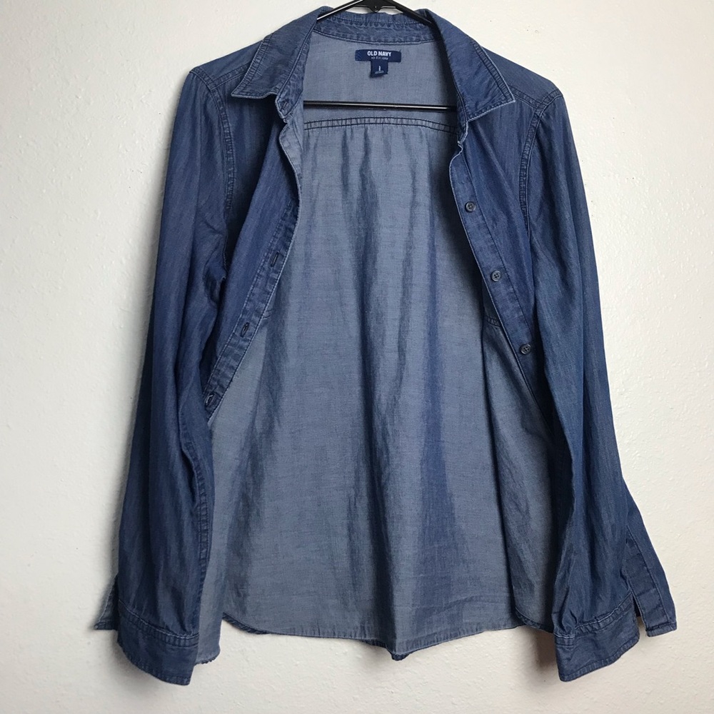 Old Navy Dark Wash Chambray Button Up Shirt - Picture 5 of 8